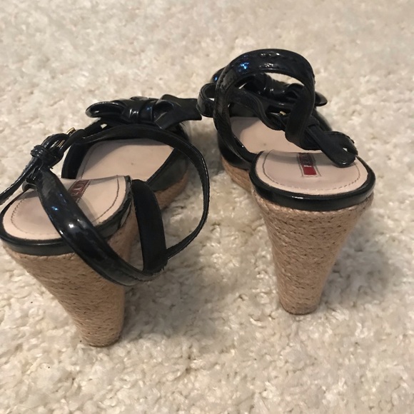 Prada black patent bow wedges - Picture 4 of 6